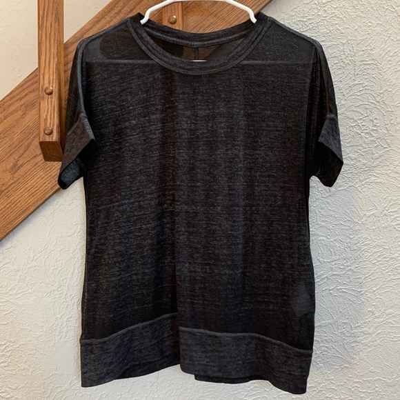 Reebok Tops - Reebok semi shear tshirt. Size: XS